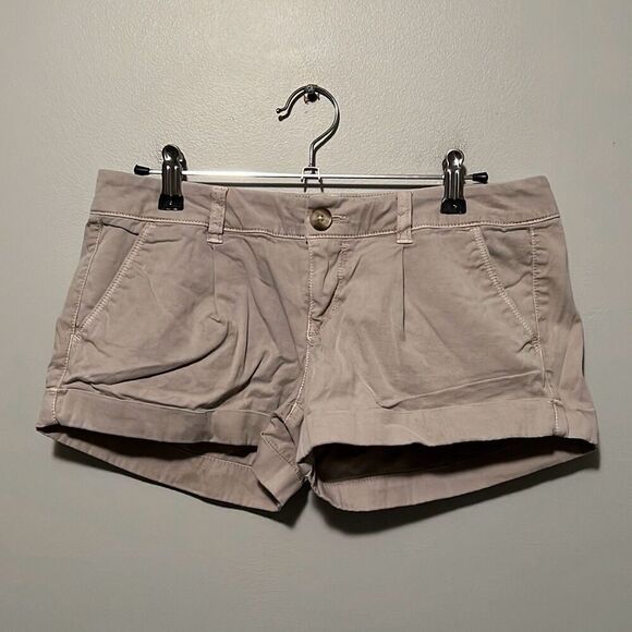 American Eagle Women's Light Khaki Stretch Mid-Rise Casual Shorts - Picture 1 of 7